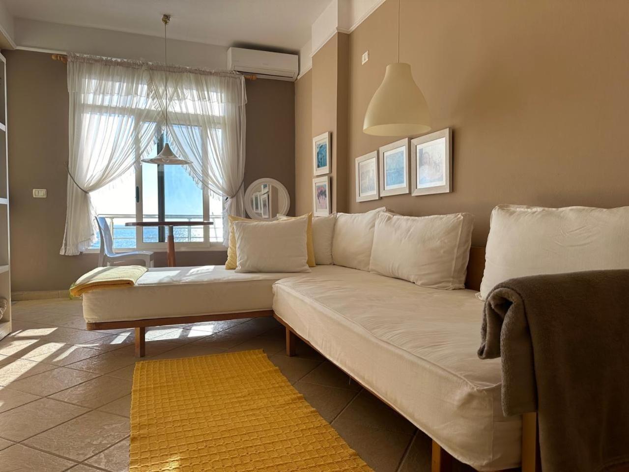 Beach View! Seaside Apartment Durrës Exterior foto